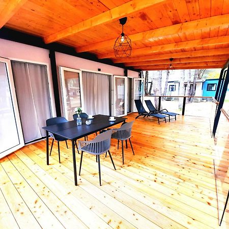 Lux Camp - Mobile Homes In Bi Village فاجانا الغرفة الصورة