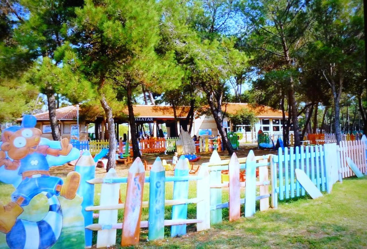 Lux Camp - Mobile Homes In Bi Village فاجانا المظهر الخارجي الصورة