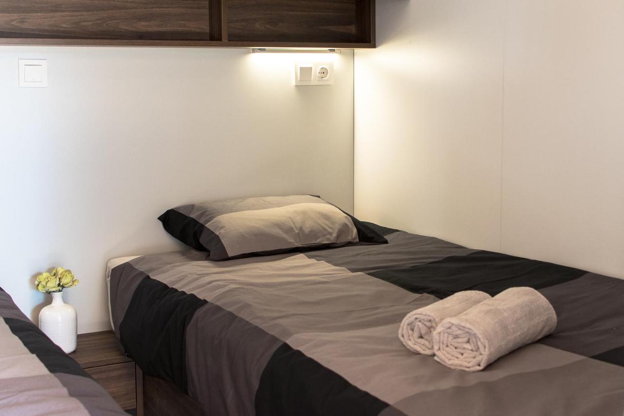 Lux Camp - Mobile Homes In Bi Village فاجانا المظهر الخارجي الصورة